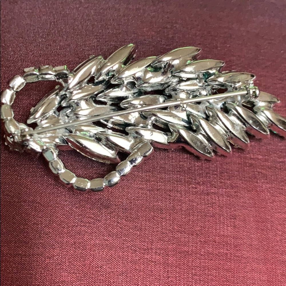 Vintage clip earrings/pin set green rhinestones❣️ - Picture 3 of 6